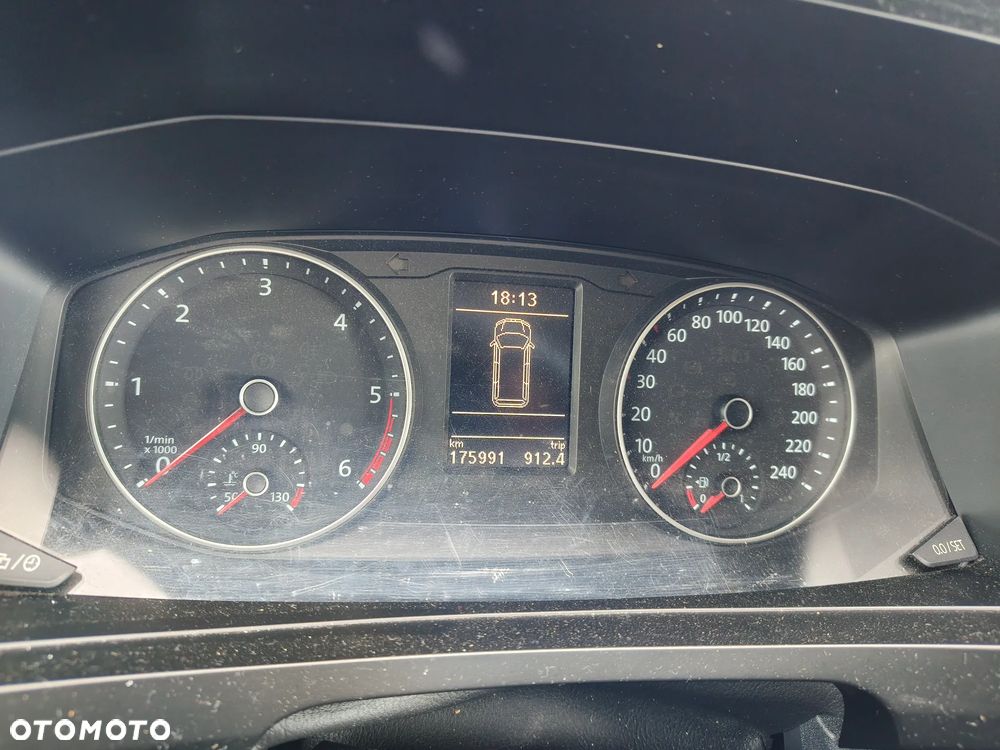 Volkswagen Caravelle 2.0 TDI L1 Comfortline DSG - 18