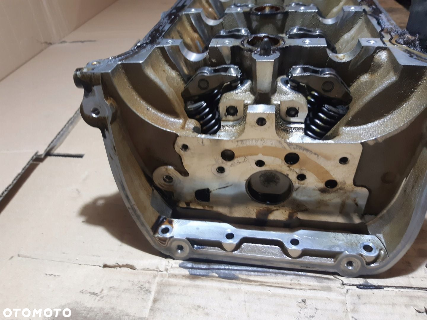 AUDI A4 B8 A5 8T 1.8 TFSI GŁOWICA SILNIKA 06H103373J - 9