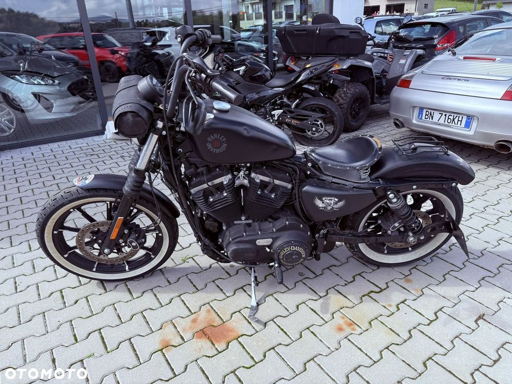 Harley-Davidson Sportster Iron 883 - 3