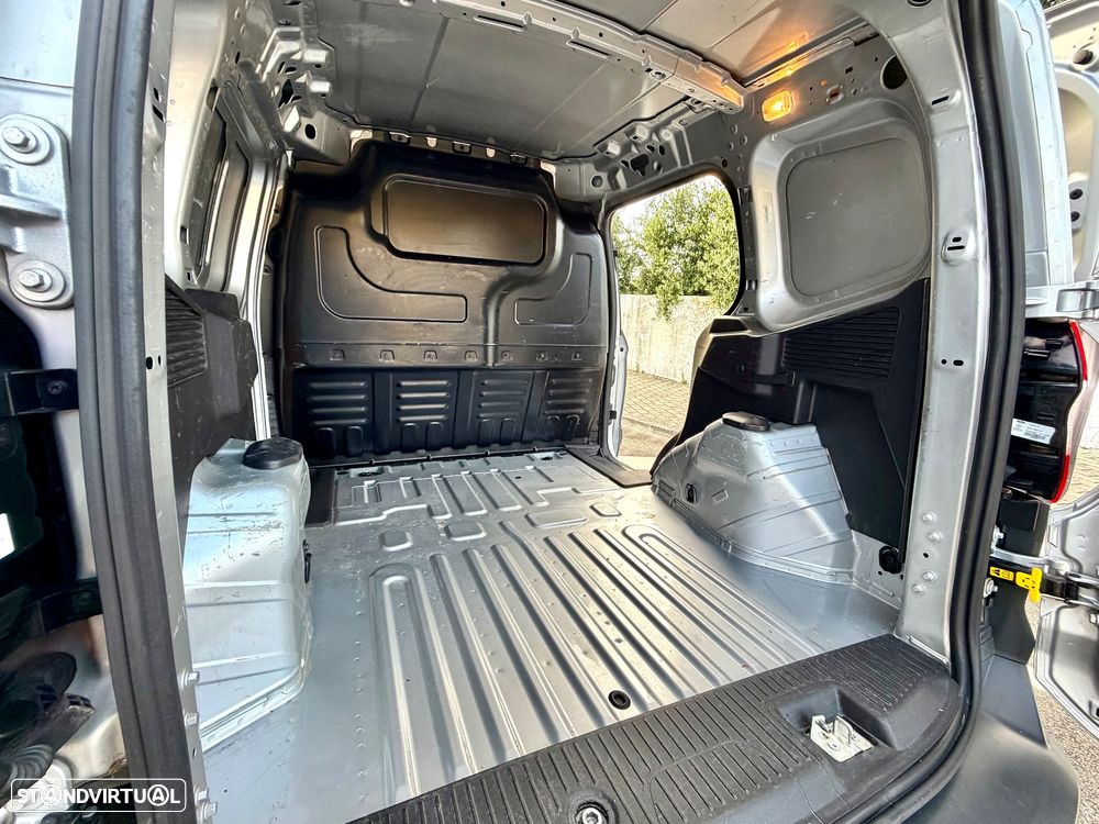 Ford Transit Courier 1.5TDCi 100cv TREND | IVA DEDUTÍVEL! | 1 DONO - 28