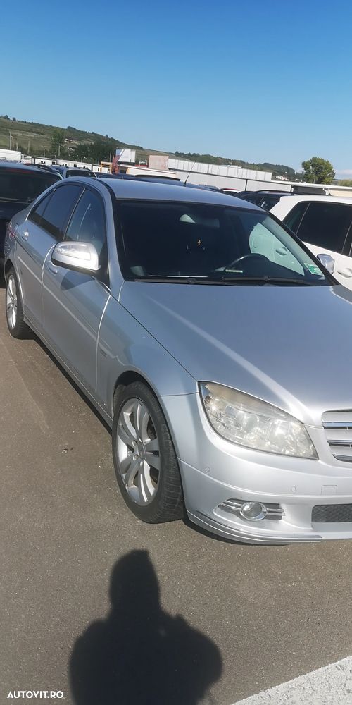 Mercedes-Benz C - 8
