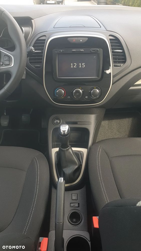 Renault Captur - 32