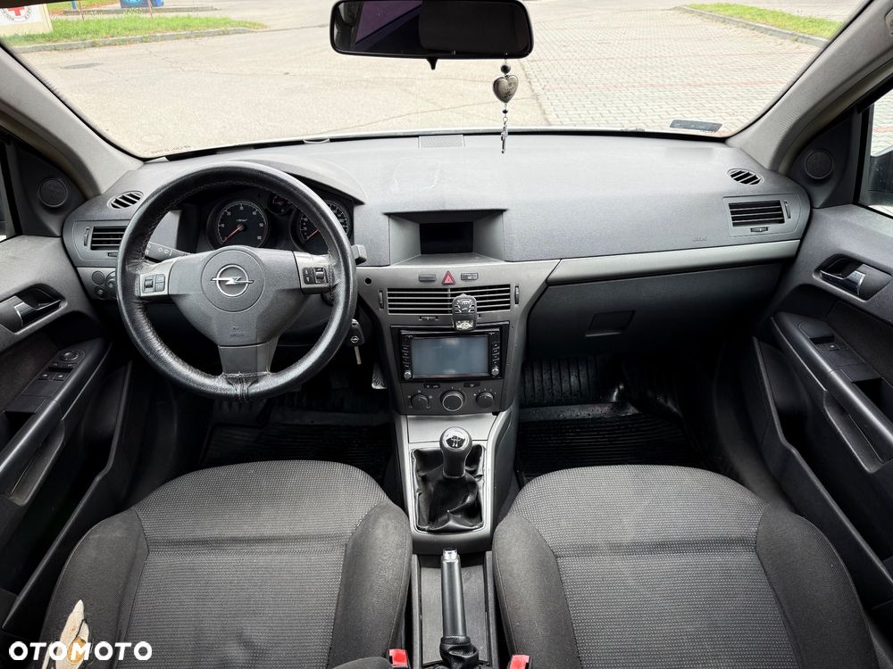 Opel Astra - 16
