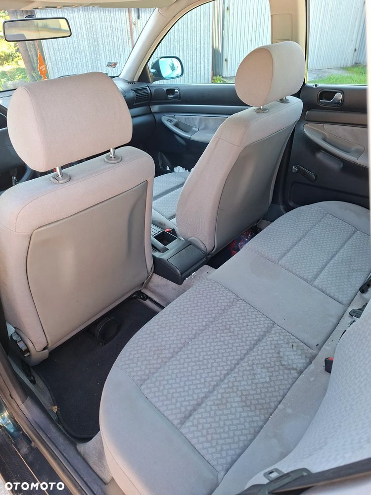 Audi A4 Avant 1.8 - 10