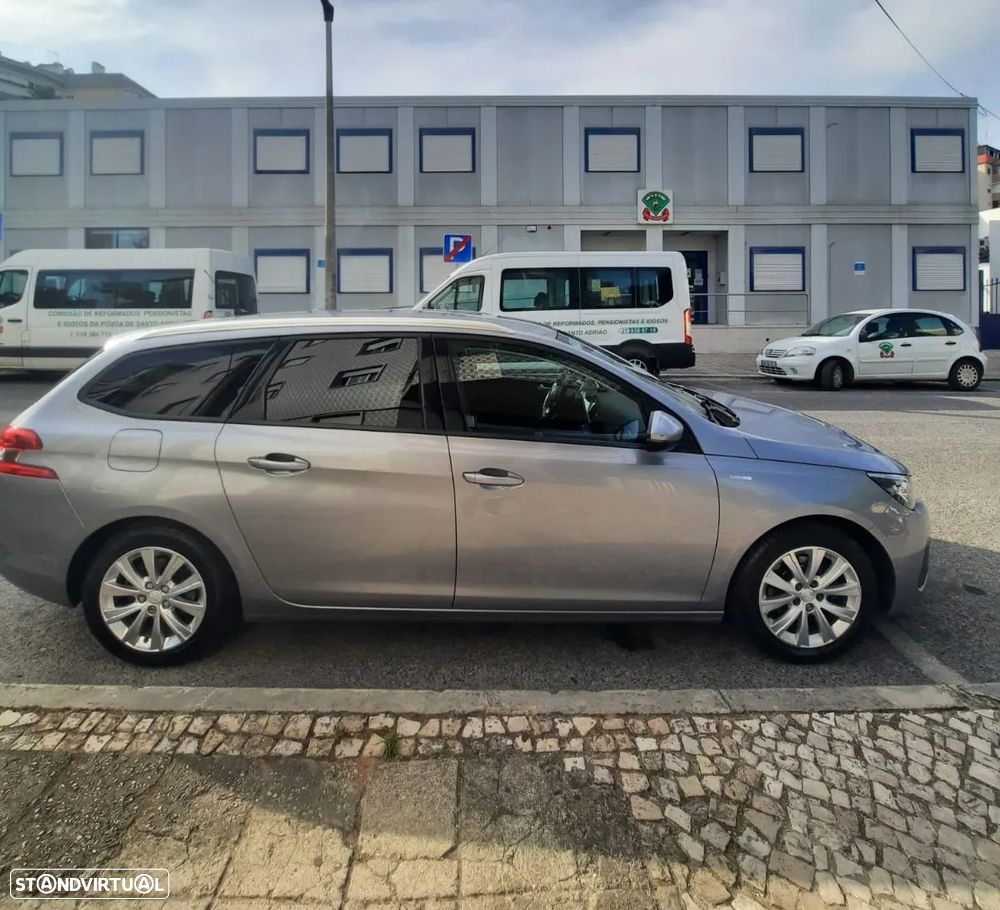Peugeot 308 SW BlueHDi 100 Stop & Start Active - 11