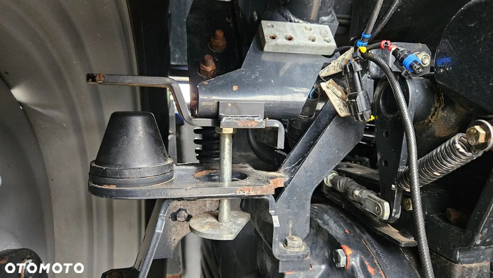 Deutz-Fahr Agrotron 6140 p - 17