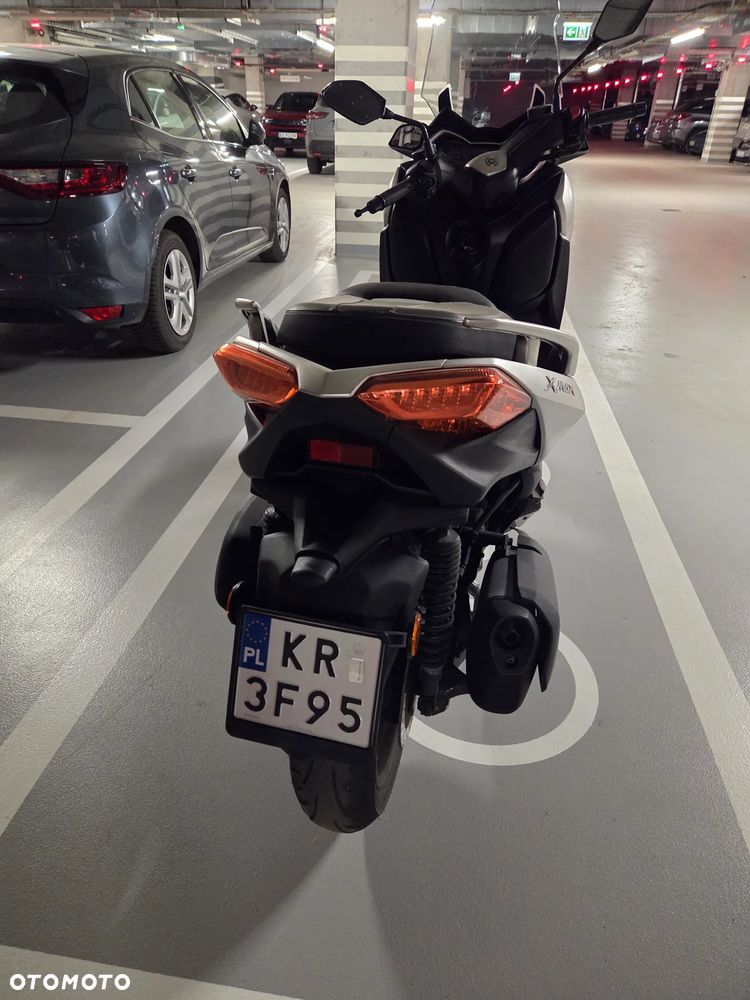 Yamaha X-max - 24