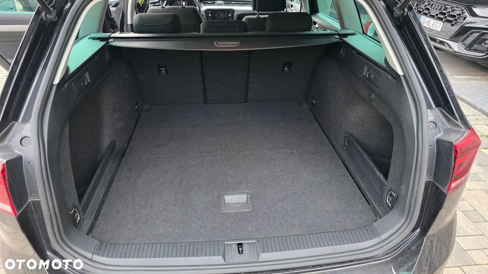 Volkswagen Passat 2.0 TDI EVO Business DSG - 13