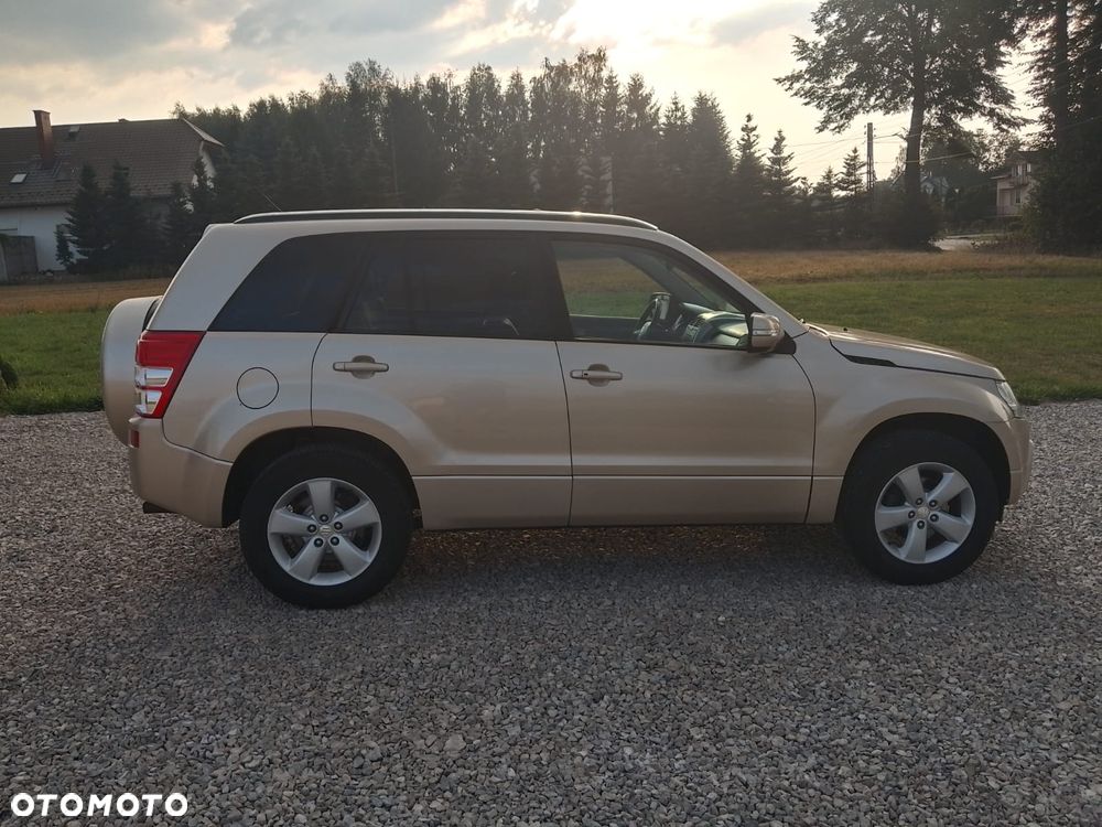 Suzuki Grand Vitara 2.4 Premium EU5 - 24