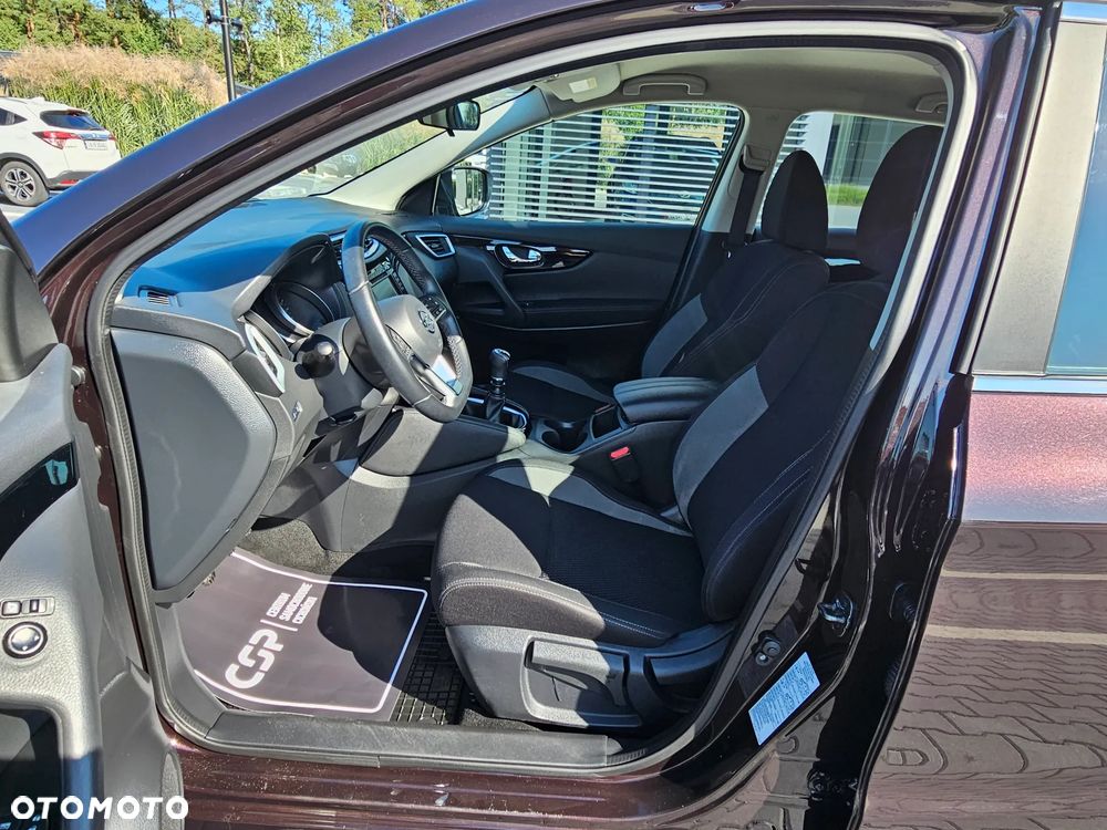 Nissan Qashqai 1.2 DIG-T Tekna EU6 - 16