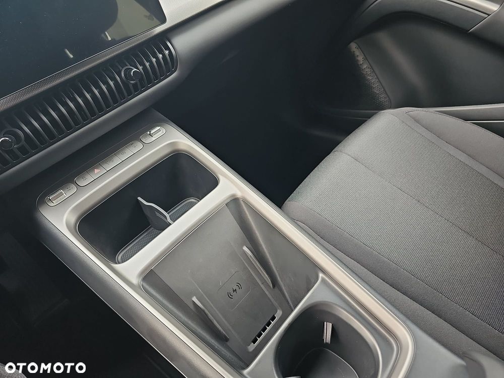 BYD Dolphin - 12