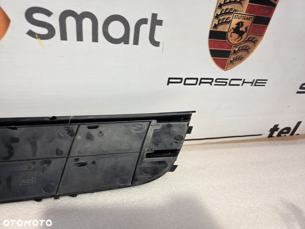 AUDI Q7 4L0 06- LEWA / PRAWA KRATKA BOCZNA ZDERZAKA PRZEDNIEGO PRZÓD NR 4L0807682 + 4L0807152 / 4L0807681 + 4L0807151 NR AUKCJI KB75 - 6