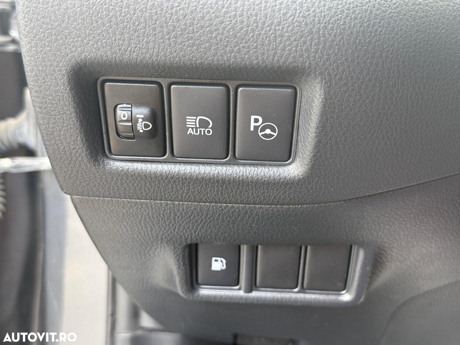 Toyota C-HR 1.8 HSD 122 CP 4x2 CVT C-ult Style - 29
