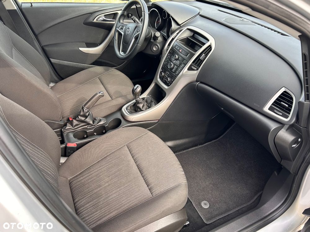 Opel Astra 1.4 Turbo - 19