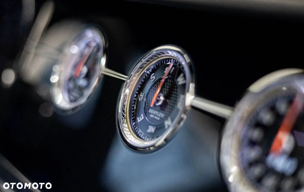 Bentley Flying Spur - 10