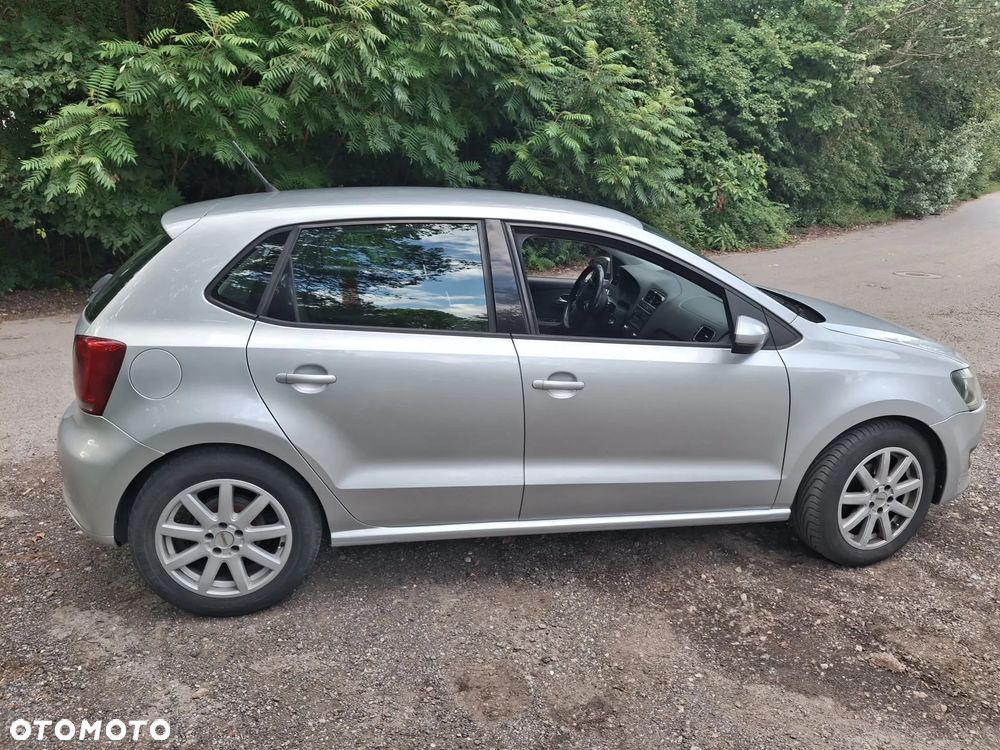 Volkswagen Polo - 2