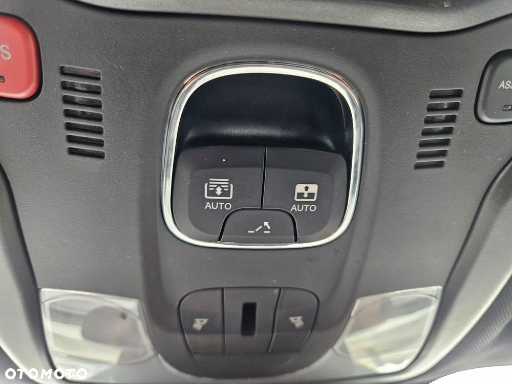 Jeep Renegade 1.3 T-GDI Limited - 26