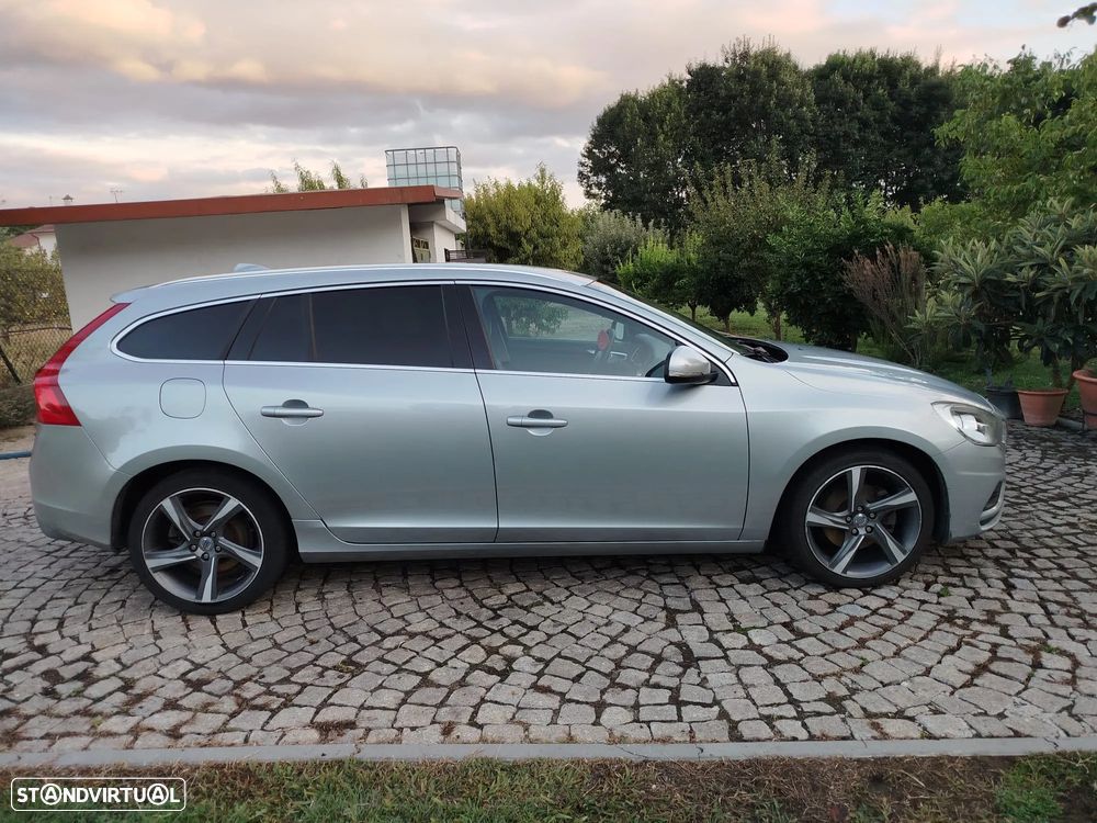 Volvo V60 1.6 D2 R-Design - 10