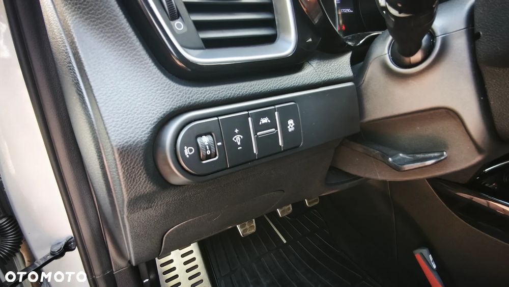 Kia Ceed 1.5 T-GDI OPF JBL Sound Edition - 16