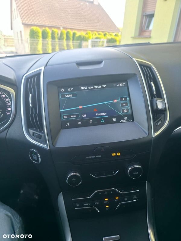 Ford S-Max 2.0 EcoBlue Titanium - 8
