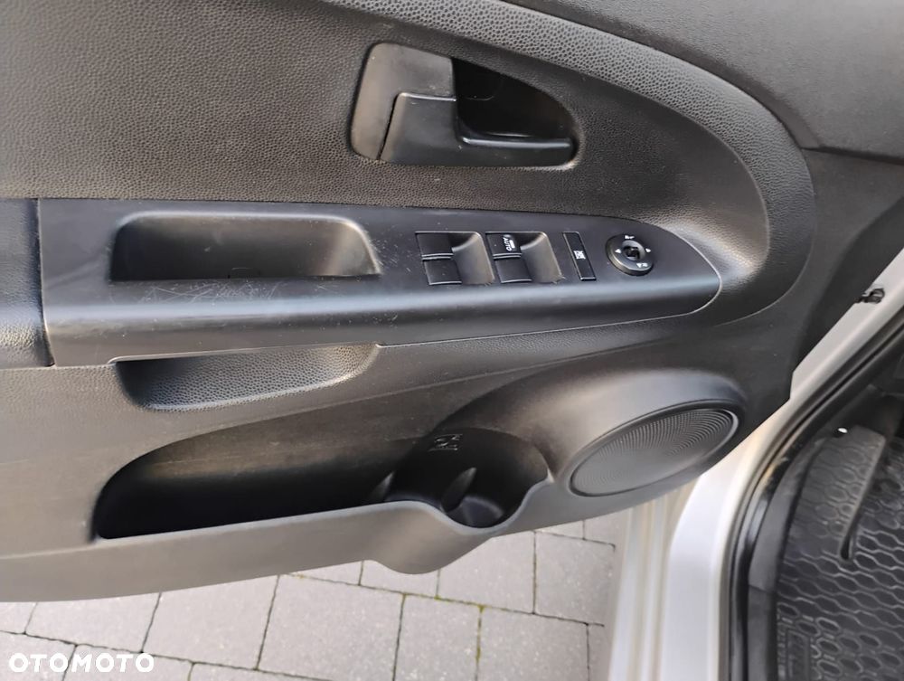Kia Venga 1.4 L - 28