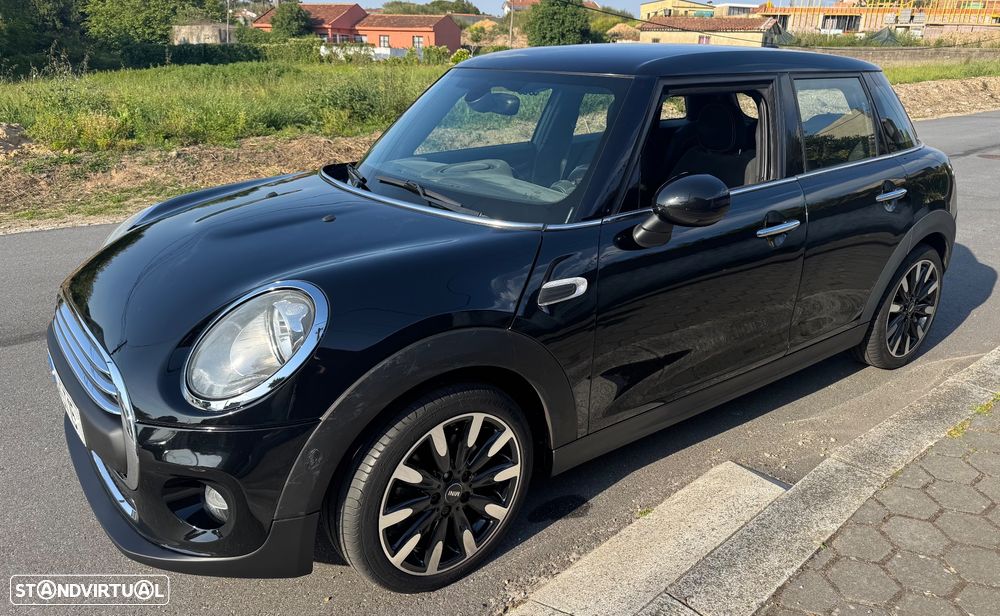 MINI 5 Portas Cooper D - 1