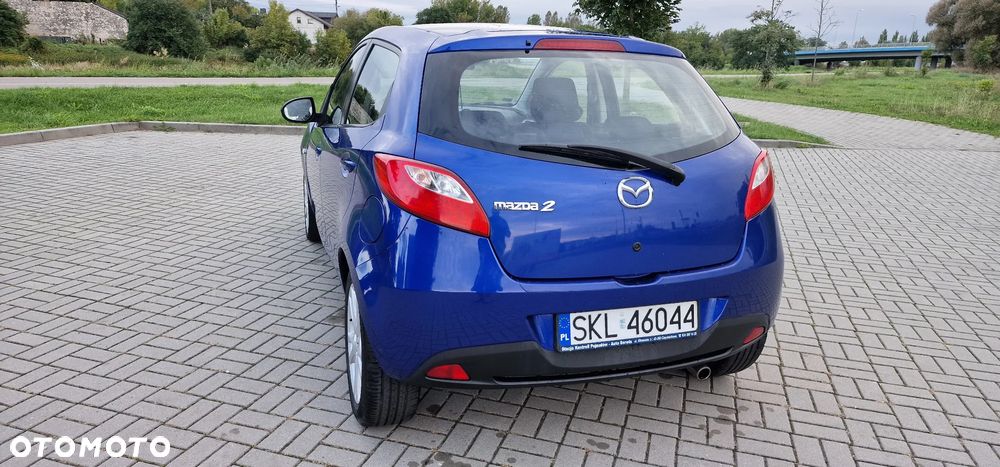 Mazda 2 - 10