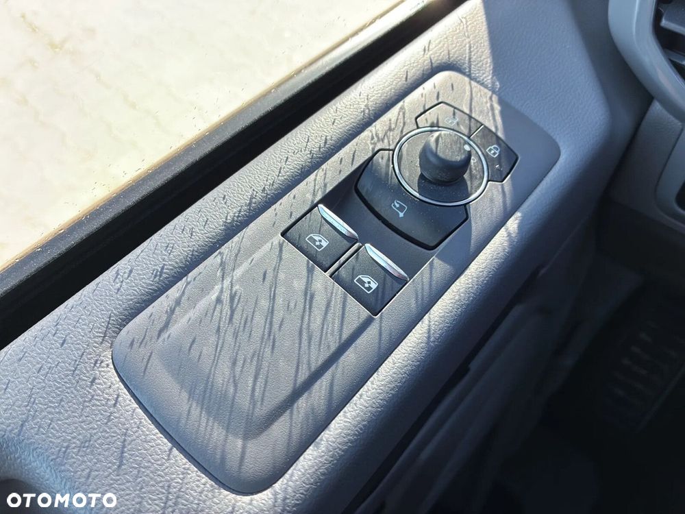 Volkswagen Caravelle 2.0 TDI L2 4Motion Style - 36