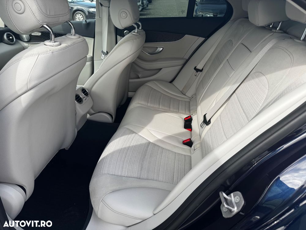 Mercedes-Benz C 250 d 4Matic 9G-TRONIC Avantgarde - 37