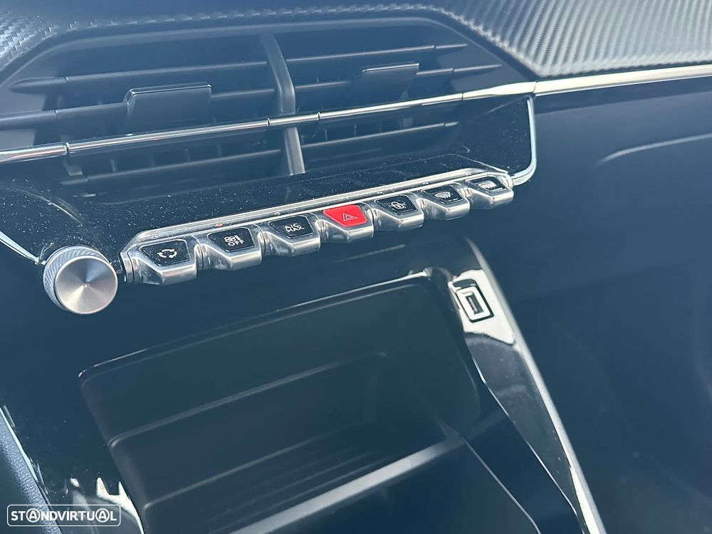 Peugeot 208 1.2 PureTech Active Pack - 4