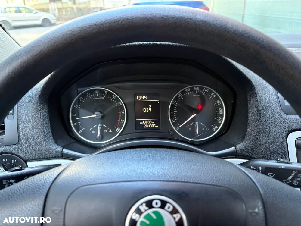 Skoda Octavia 1.6 TDI DPF Ambition - 26