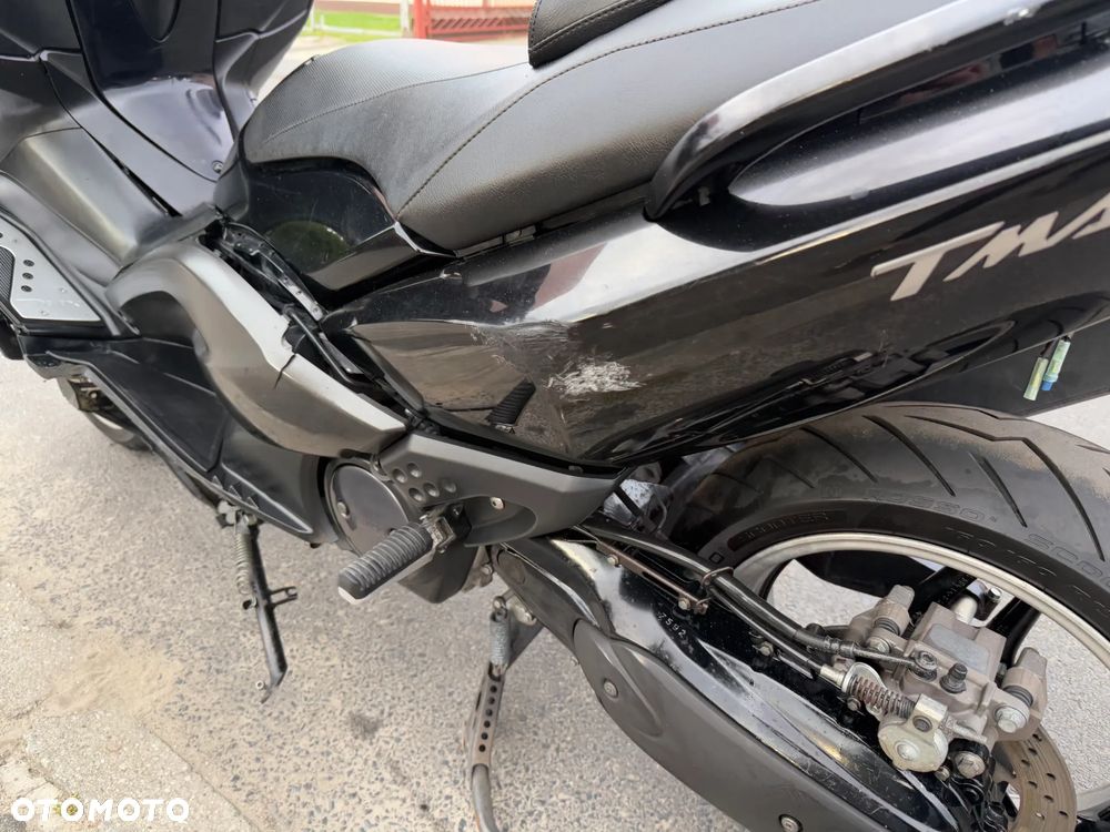 Yamaha Tmax - 23