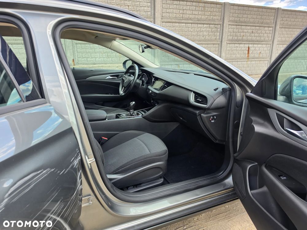 Opel Insignia - 22