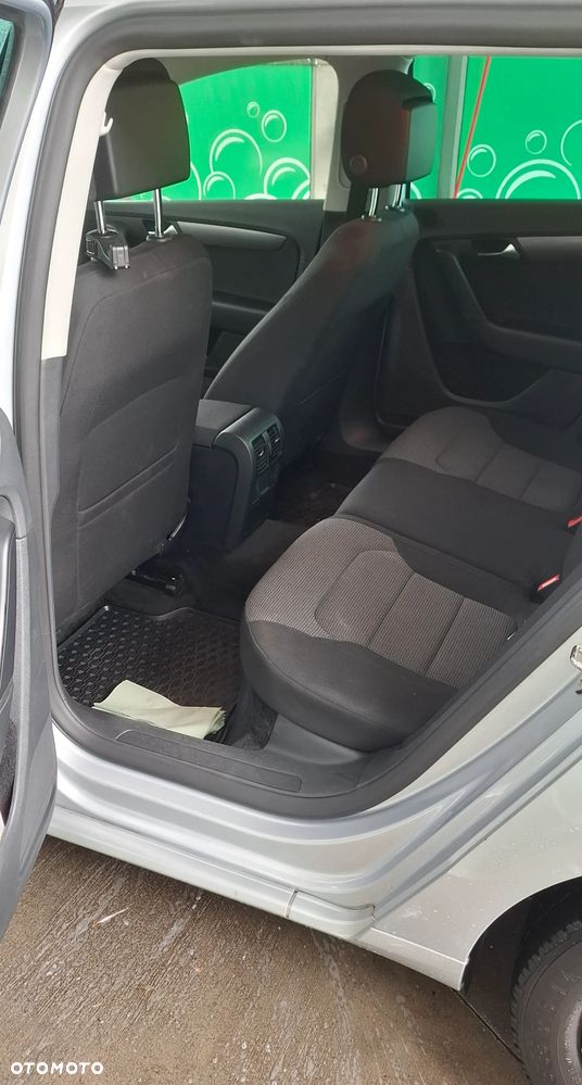 Volkswagen Passat 1.6 TDI BlueMotion - 14