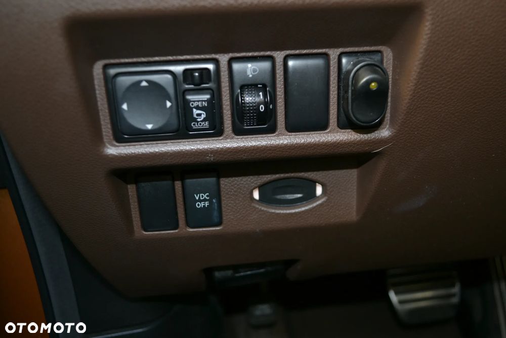 Infiniti FX FX35 - 19
