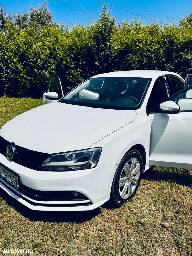 Volkswagen Jetta 1.2 TSI Comfortline - 1