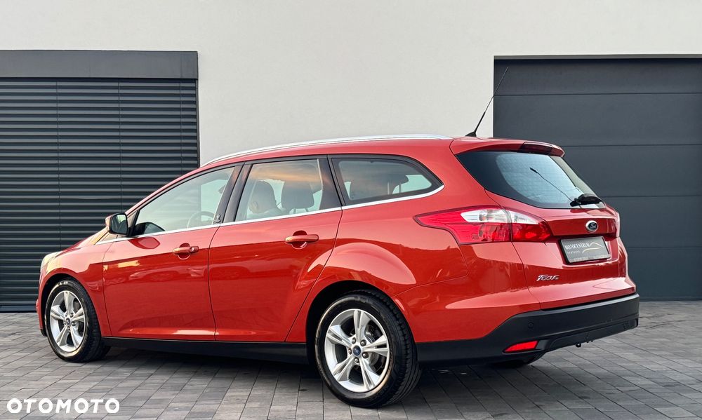 Ford Focus 1.6 TDCi DPF Champions Edition - 4