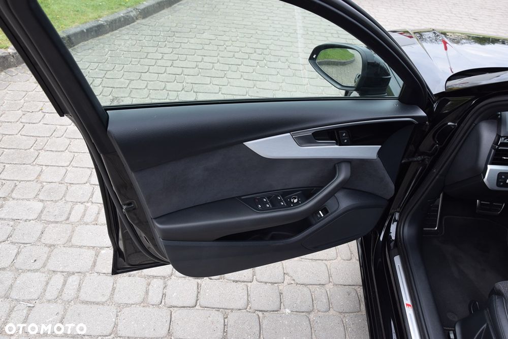 Audi A4 Avant 35 TDI mHEV S Line S tronic - 28