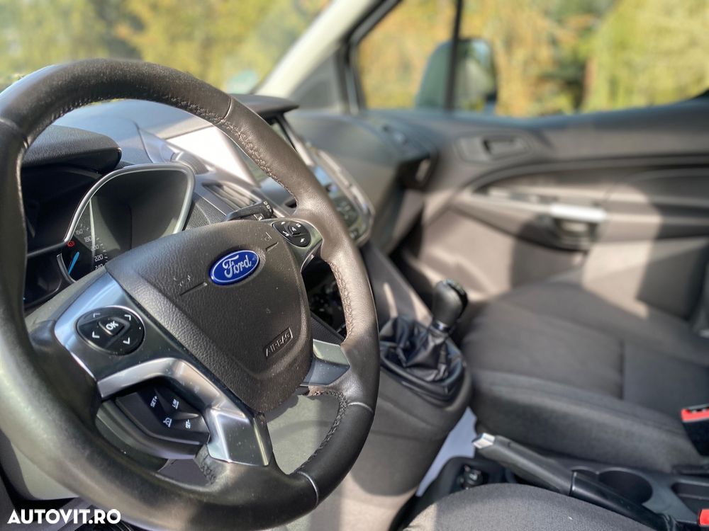 Ford Tourneo Connect Grand 1.5TDCi Start/Stop Titanium - 9