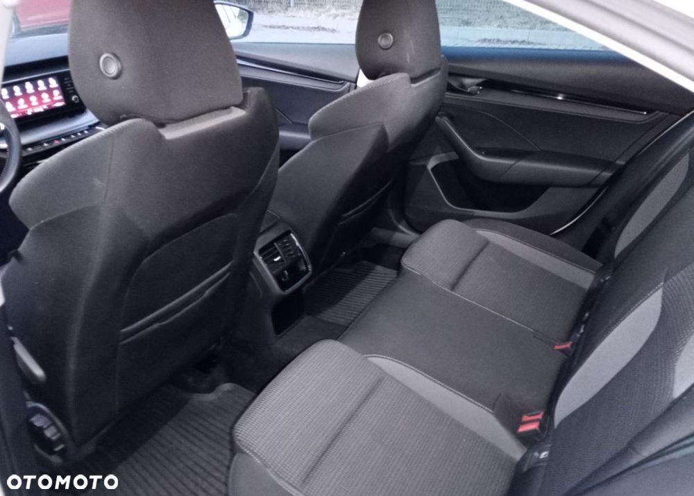 Skoda Octavia 1.5 TSI e-TEC DSG Ambition - 10