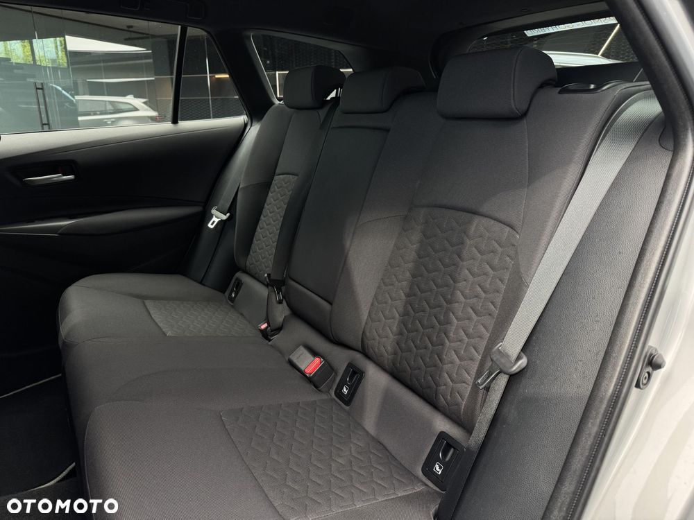 Toyota Corolla 2.0 Hybrid Comfort - 15