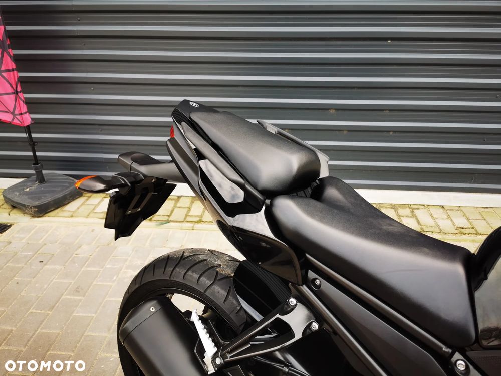 Yamaha FZ8 - 21