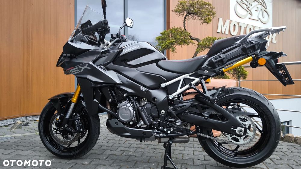 Suzuki GSX 1000 - 13