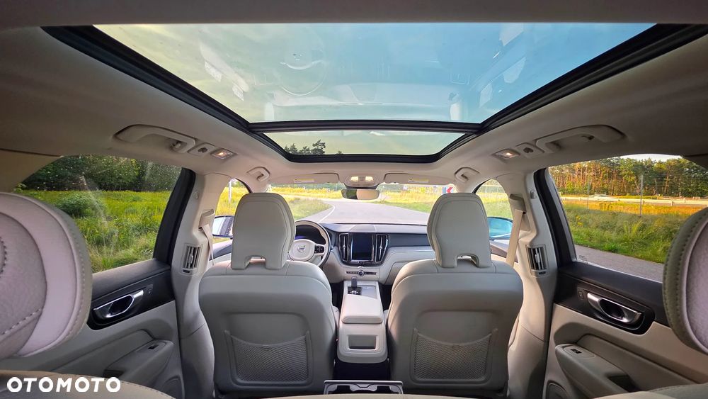 Volvo XC 60 B5 B Geartronic Momentum Pro - 18