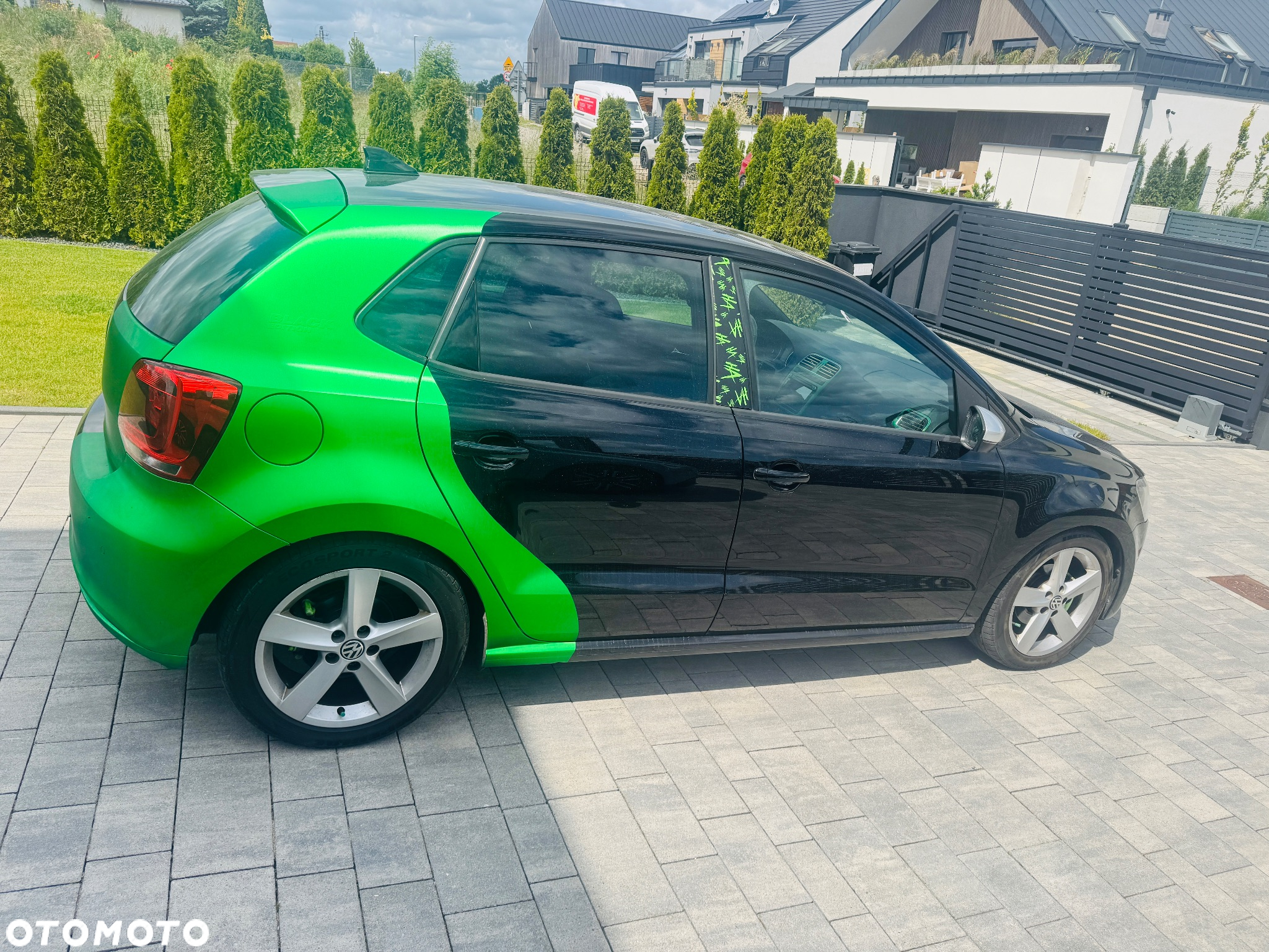 Volkswagen Polo 1.2 TSI MATCH - 3