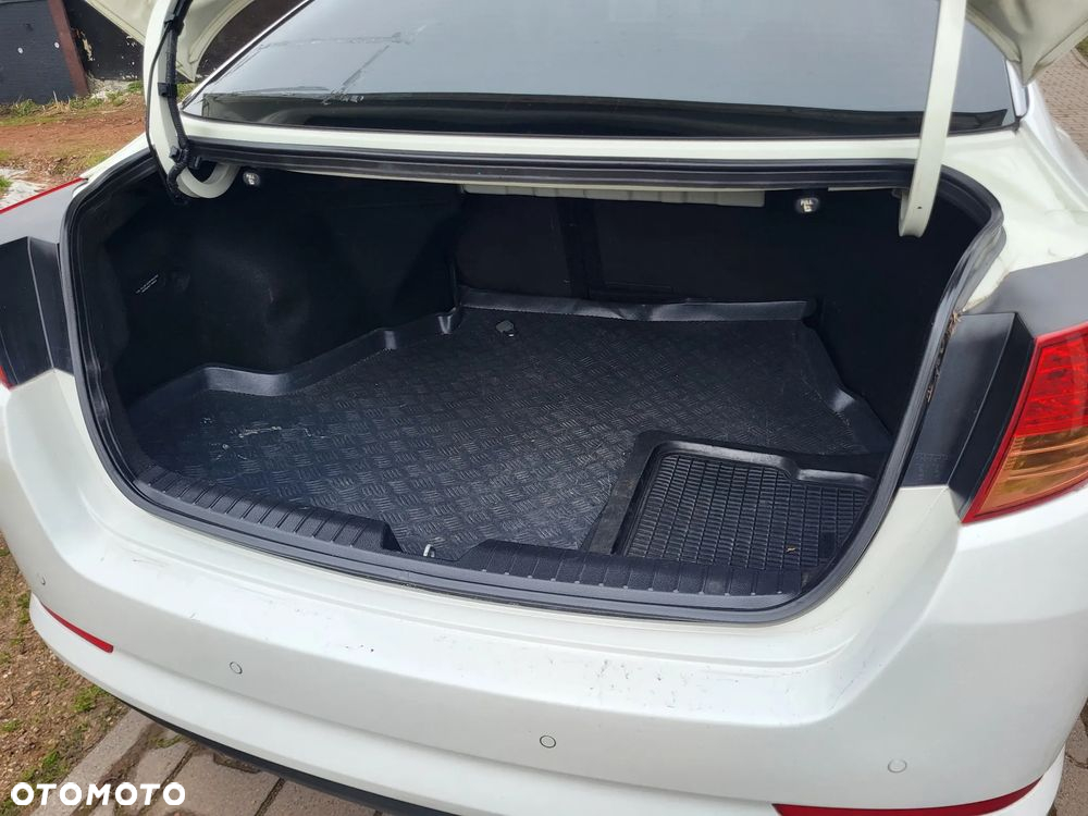 Kia Optima 1.7 CRDi L - 19