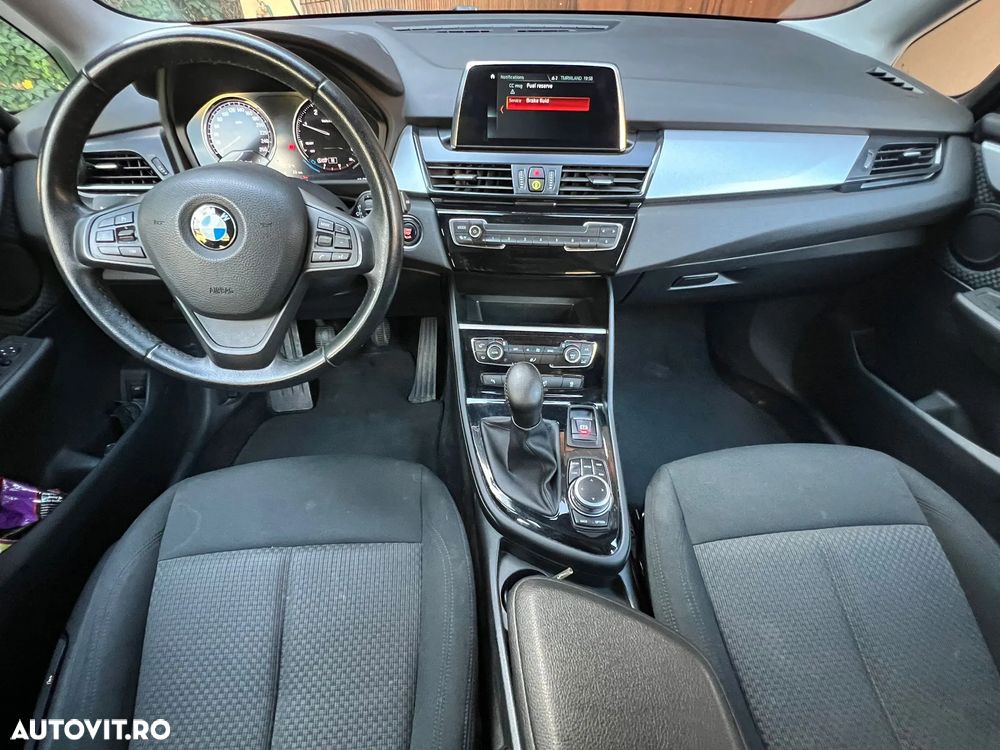 BMW Seria 2 216d Active Tourer - 9
