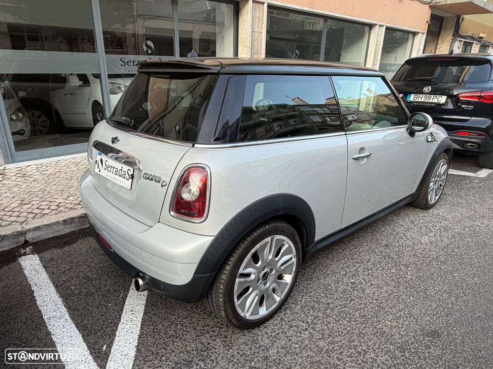 MINI 3 Portas - 4