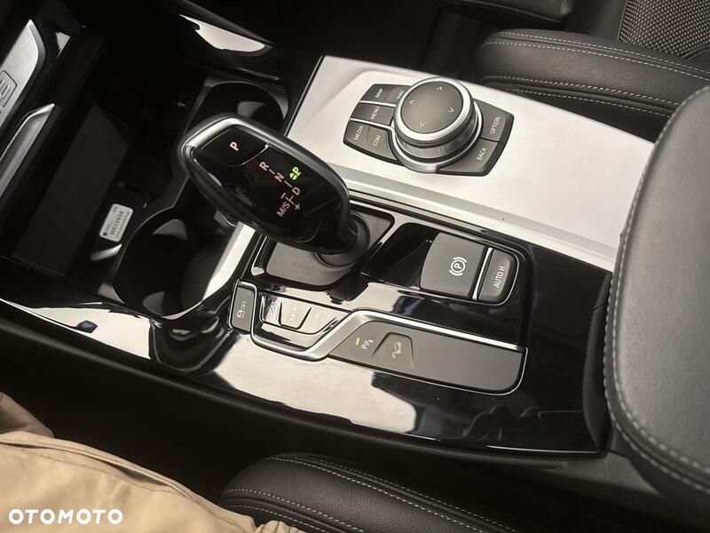 BMW X3 xDrive20d mHEV - 18
