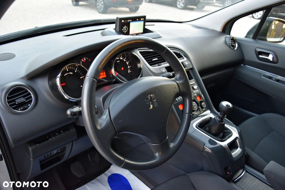 Peugeot 5008 - 28
